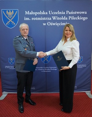 Komendant Powiatowy Policji w Wadowicach oraz Rektor Małopolskiej Uczelni Państwowej w Oświęcimiu