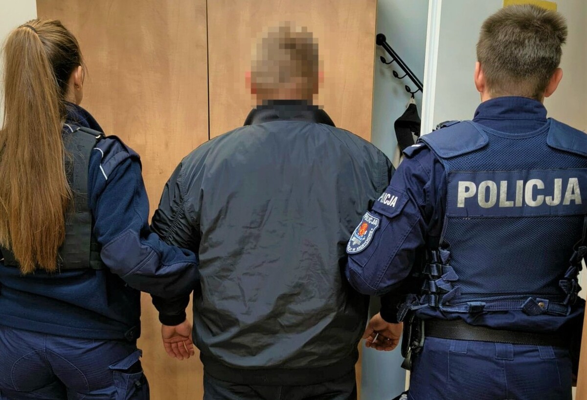 Zatrzymano dwóch mężczyzn za uszkodzenie mienia w Andrychowie